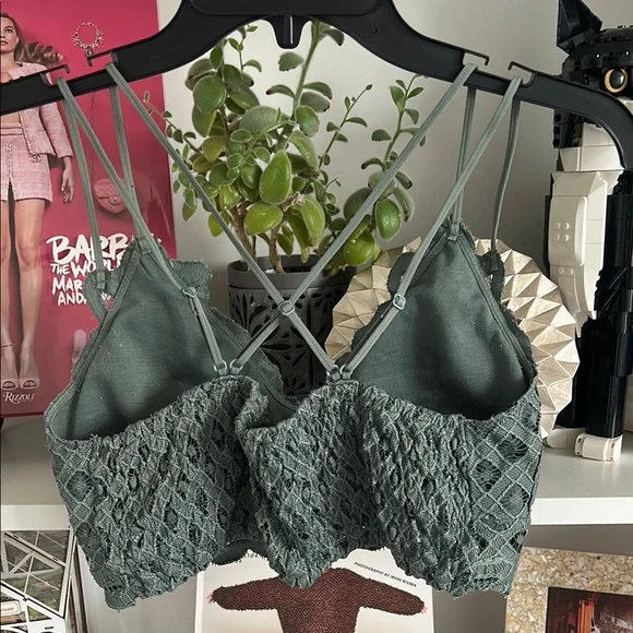 Wishlist Green Lace Bralette - Picture 3 of 4